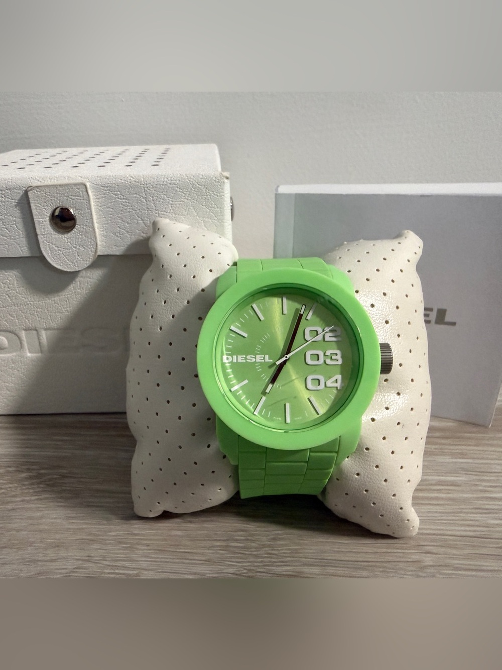 Diesel Only The Brave Watch Mens 44mm Green Dial Silicone Strap Quartz DZ-1570